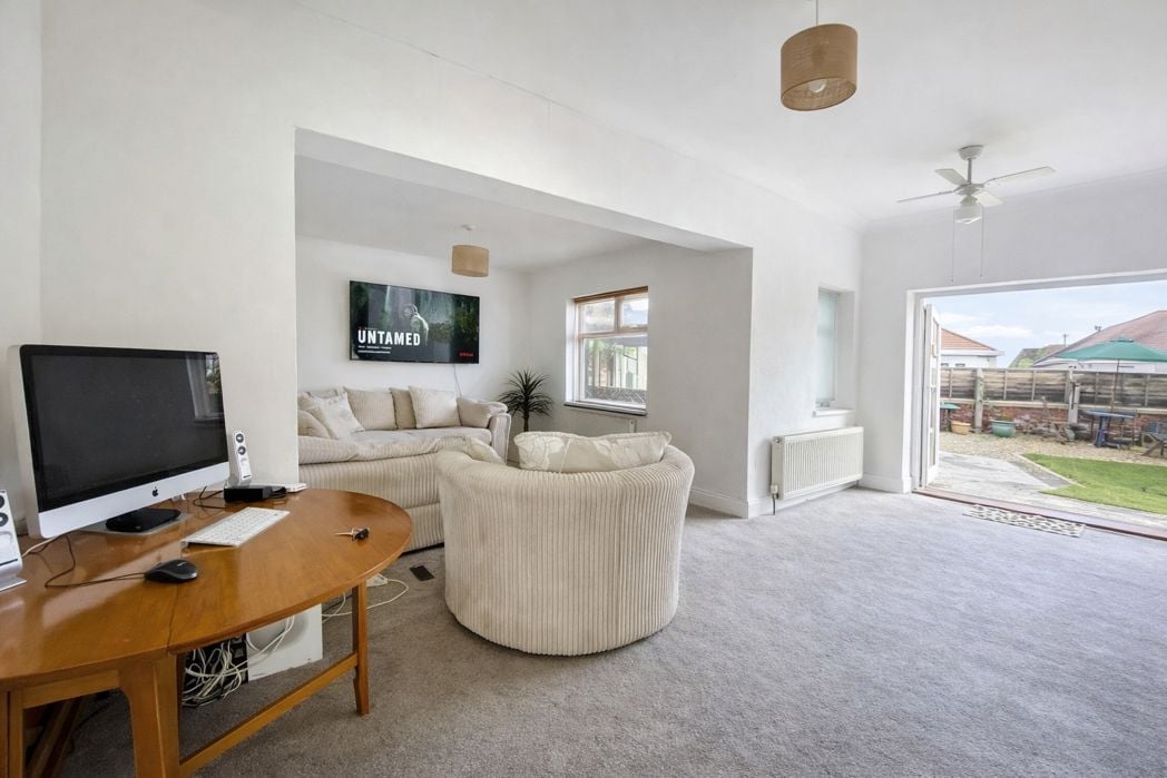 Property image 3 of 11