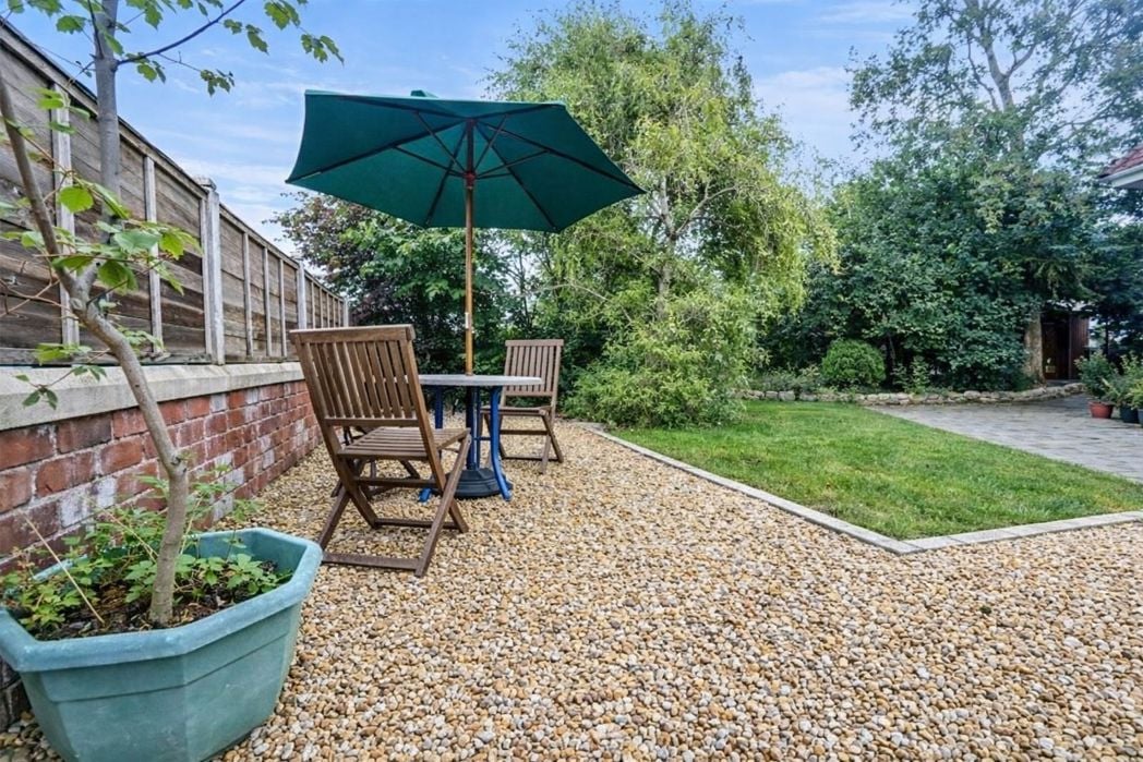 Property image 10 of 11