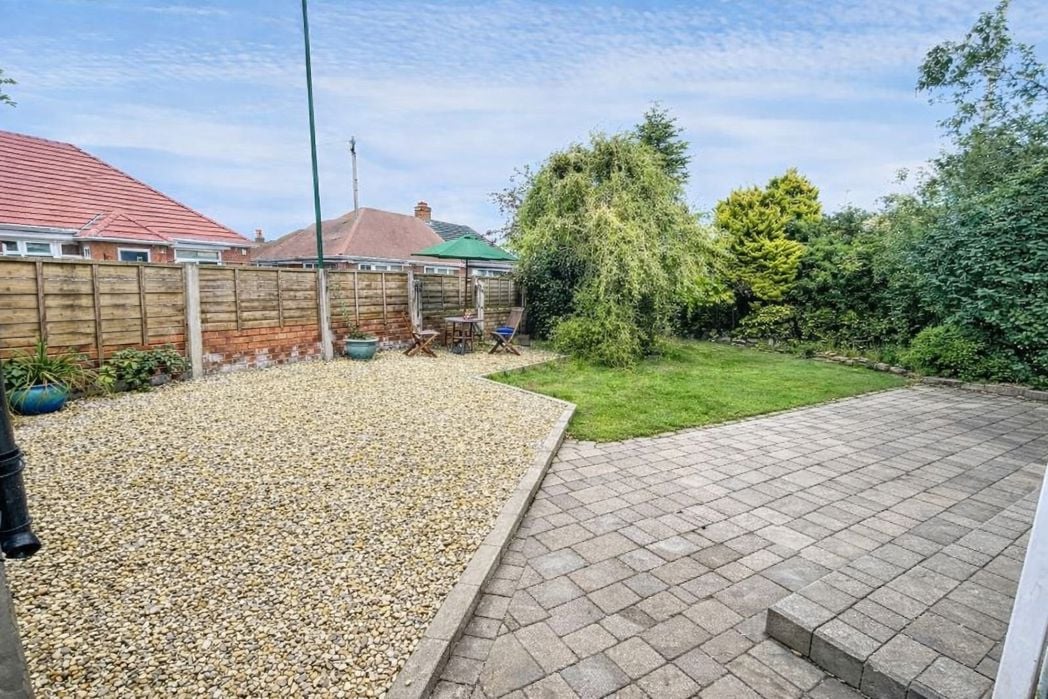 Property image 11 of 11