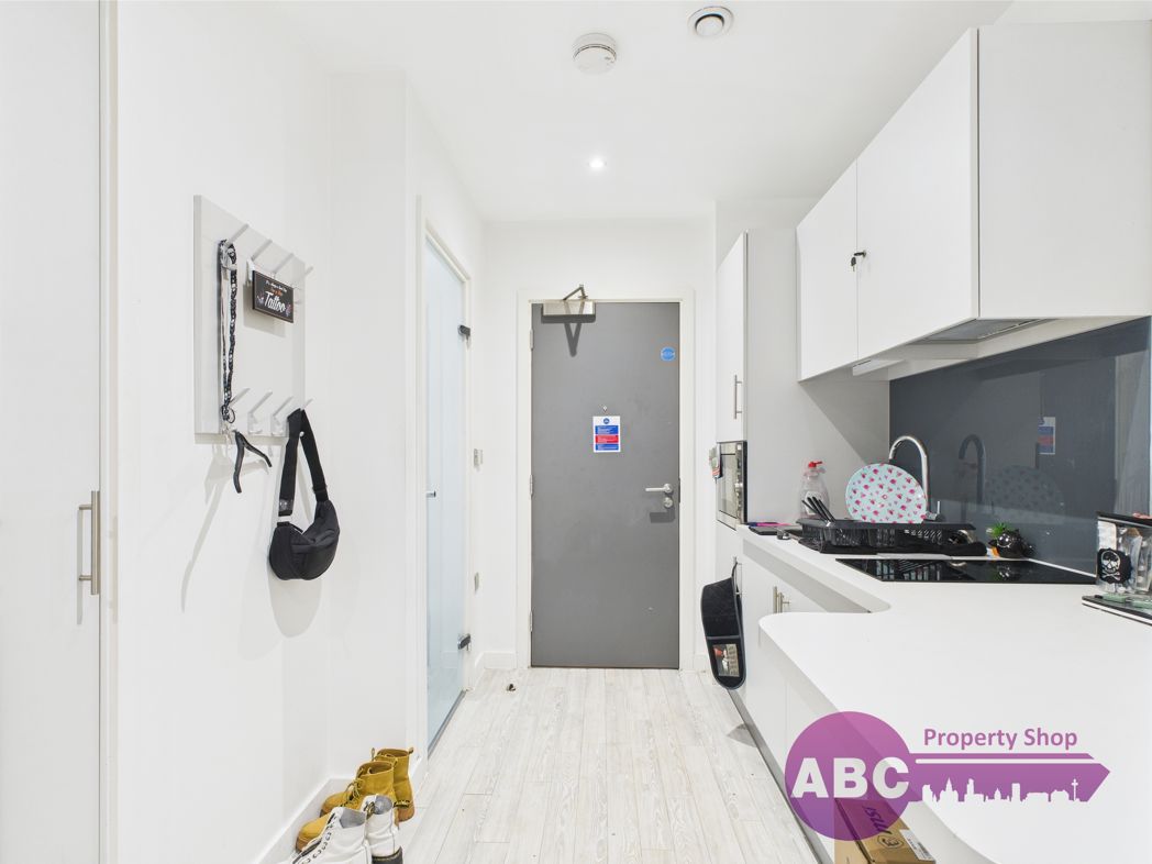 Property image 12 of 15