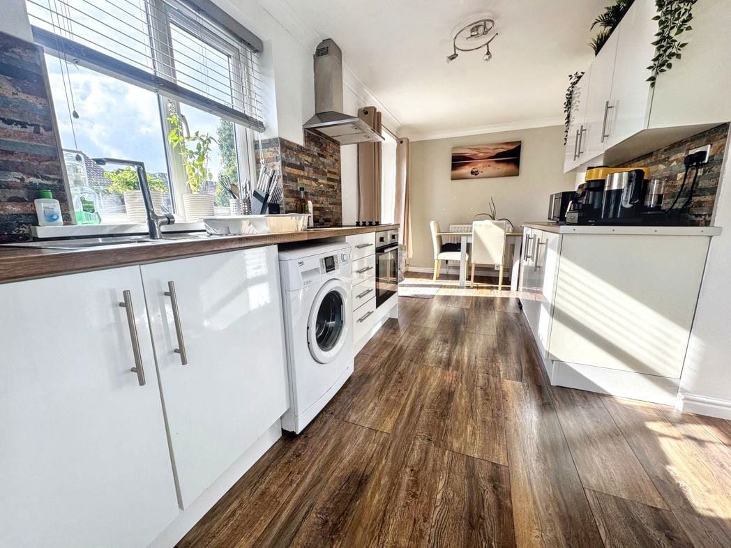 Property image 3 of 19