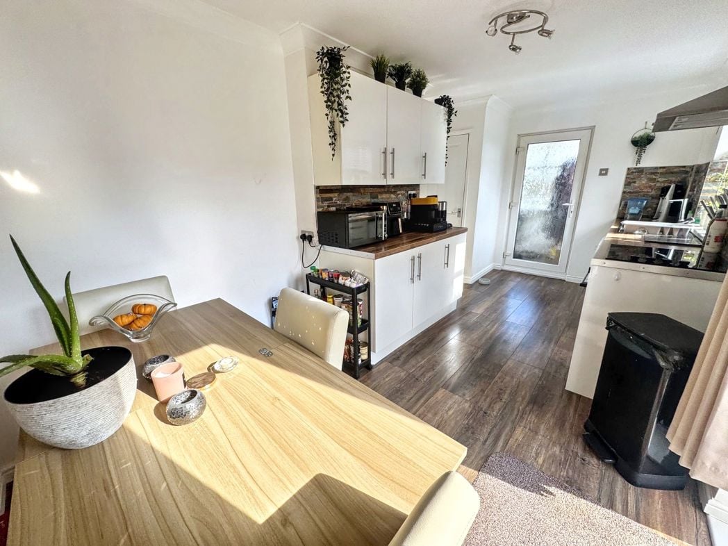 Property image 6 of 19