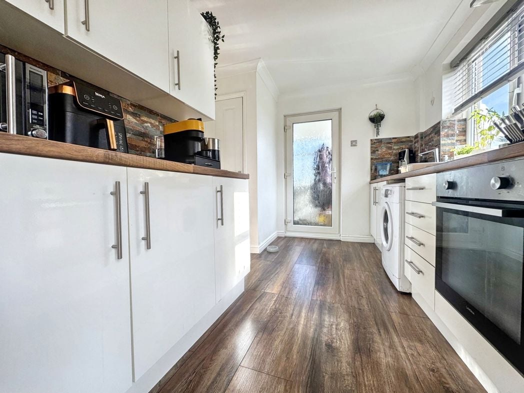 Property image 7 of 19