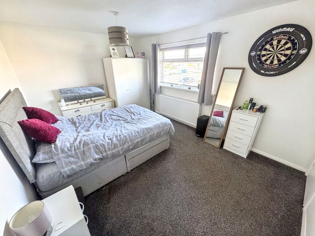 Property image 10 of 19