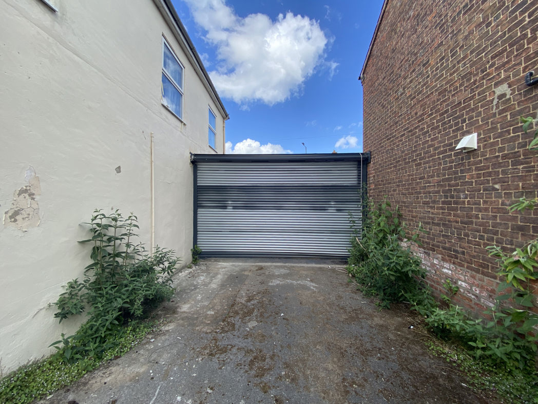 42, York, East Riding of Yorkshire, YO43 3BQ