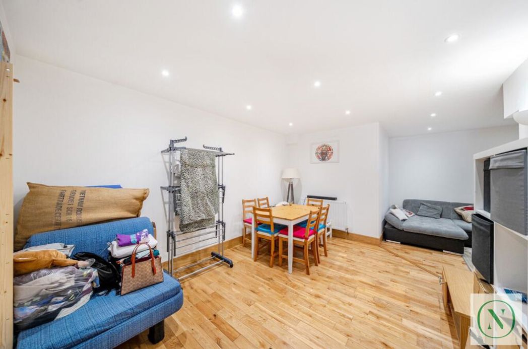 Property image 2 of 10