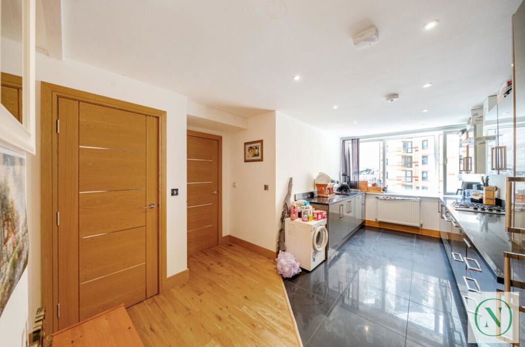 Property image 3 of 10