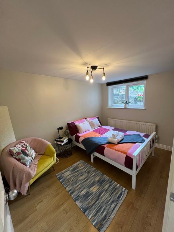 Property image 8 of 12