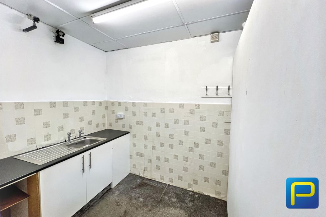 Property image 3 of 17