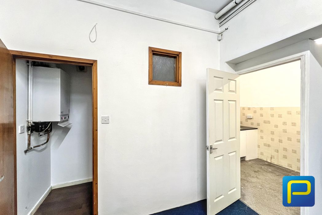 Property image 5 of 17