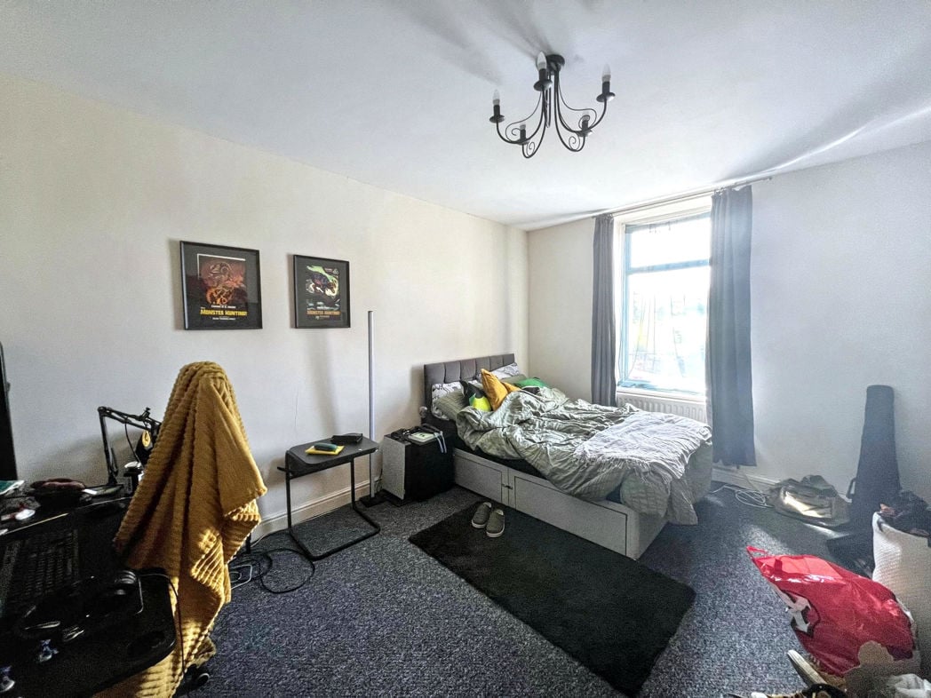 Property image 11 of 17