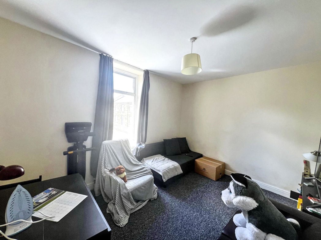 Property image 15 of 17