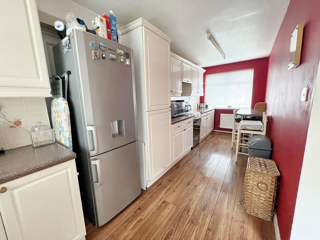 Property image 3 of 12