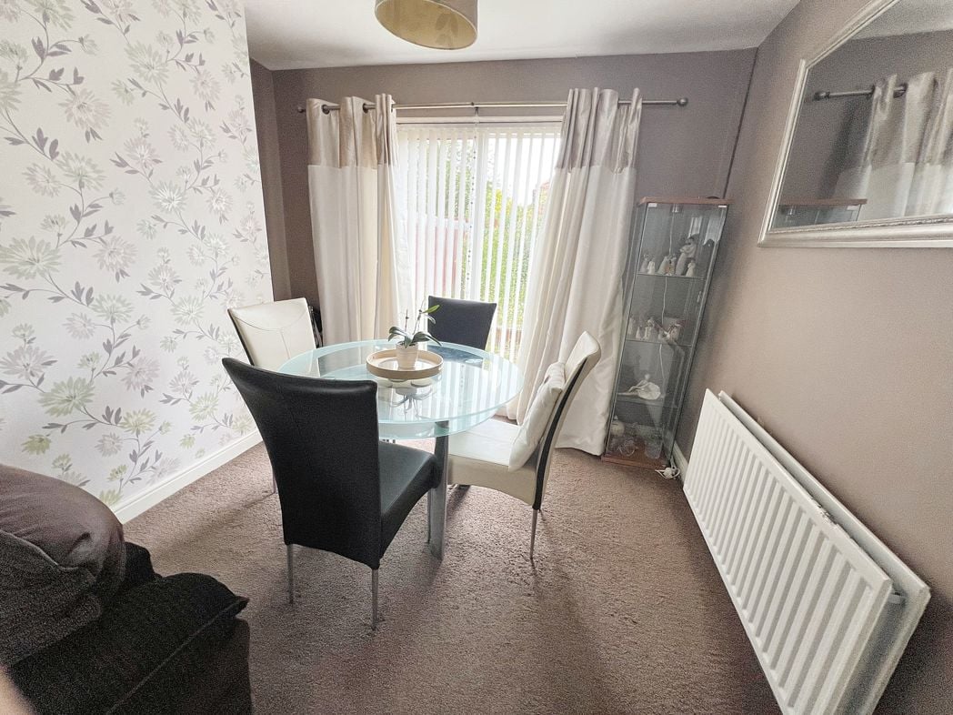 Property image 5 of 12