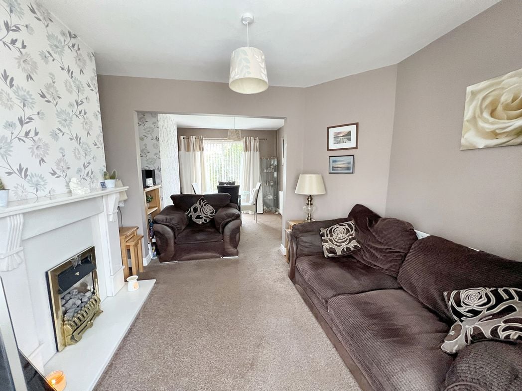 Property image 2 of 12