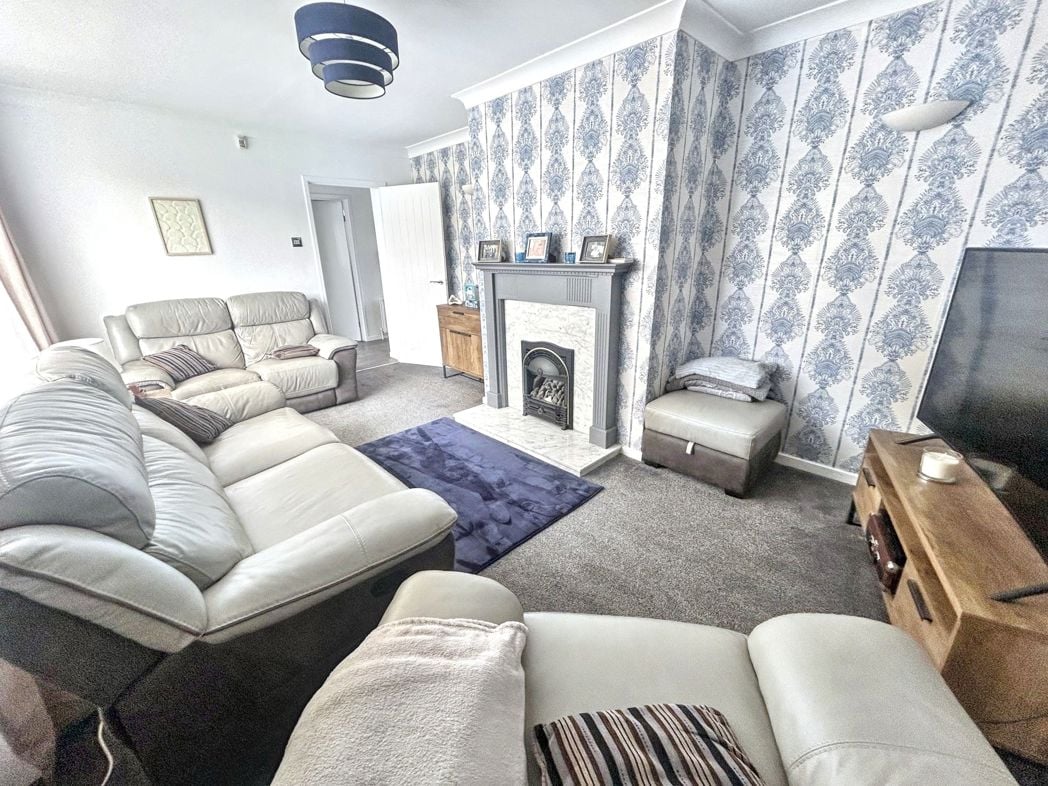 Property image 2 of 18