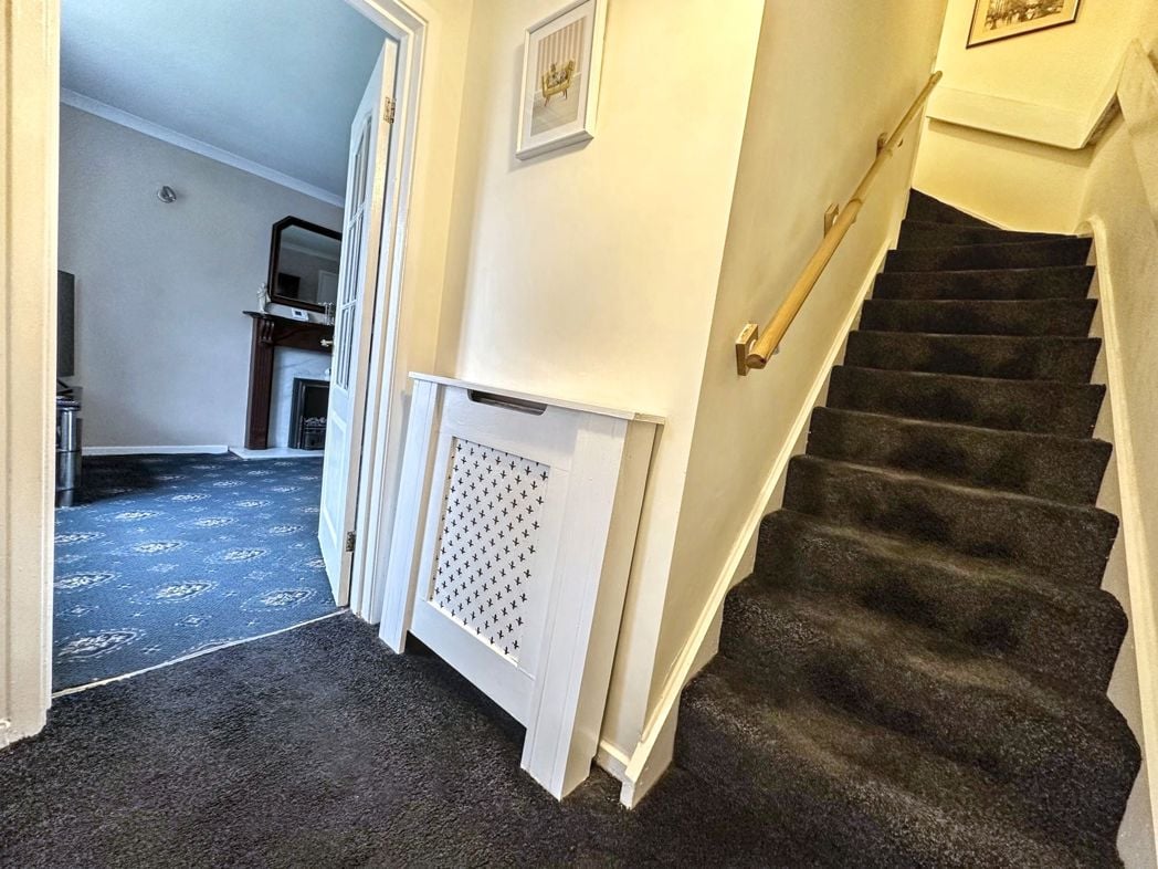 Property image 2 of 13