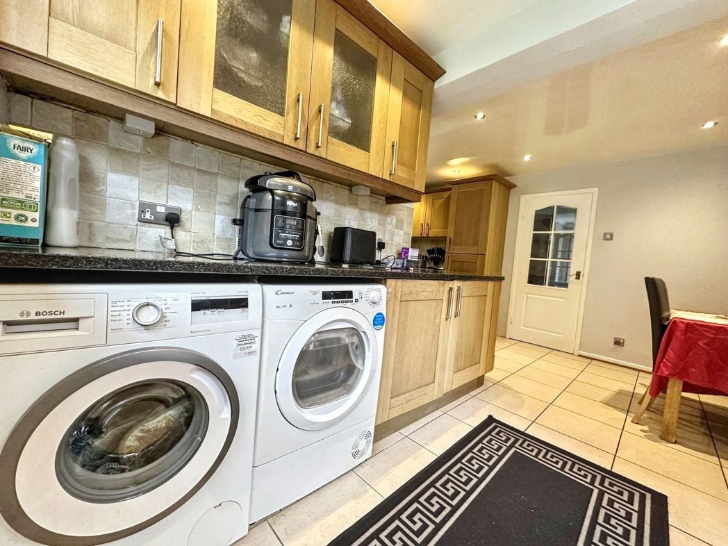 Property image 6 of 13