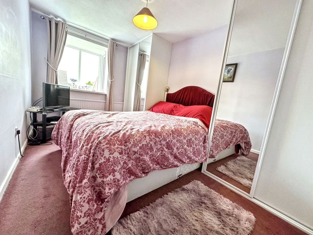 Property image 8 of 13