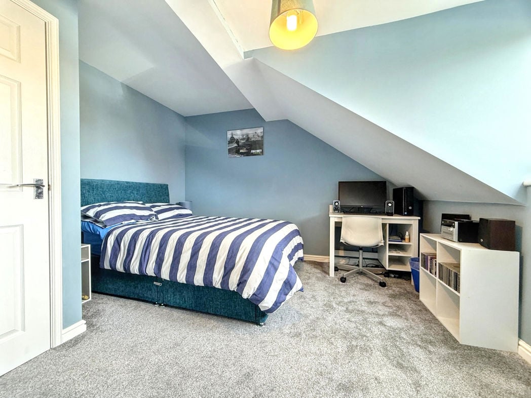 Property image 16 of 24