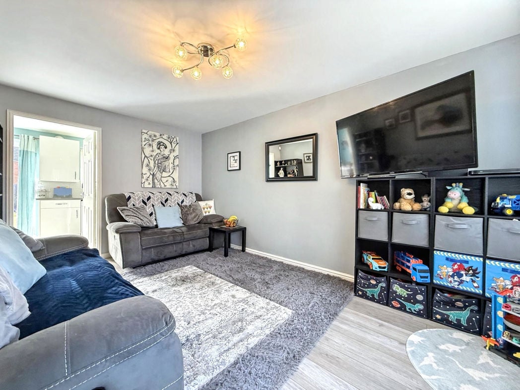 Property image 5 of 24