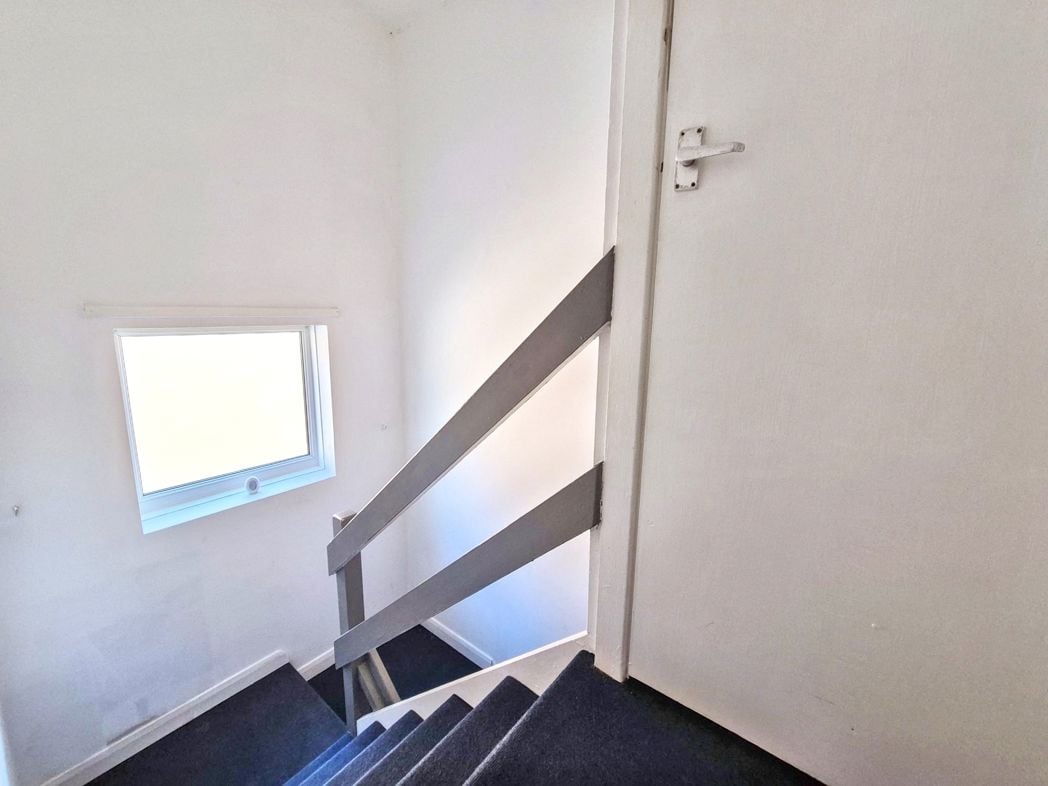 Property image 12 of 14