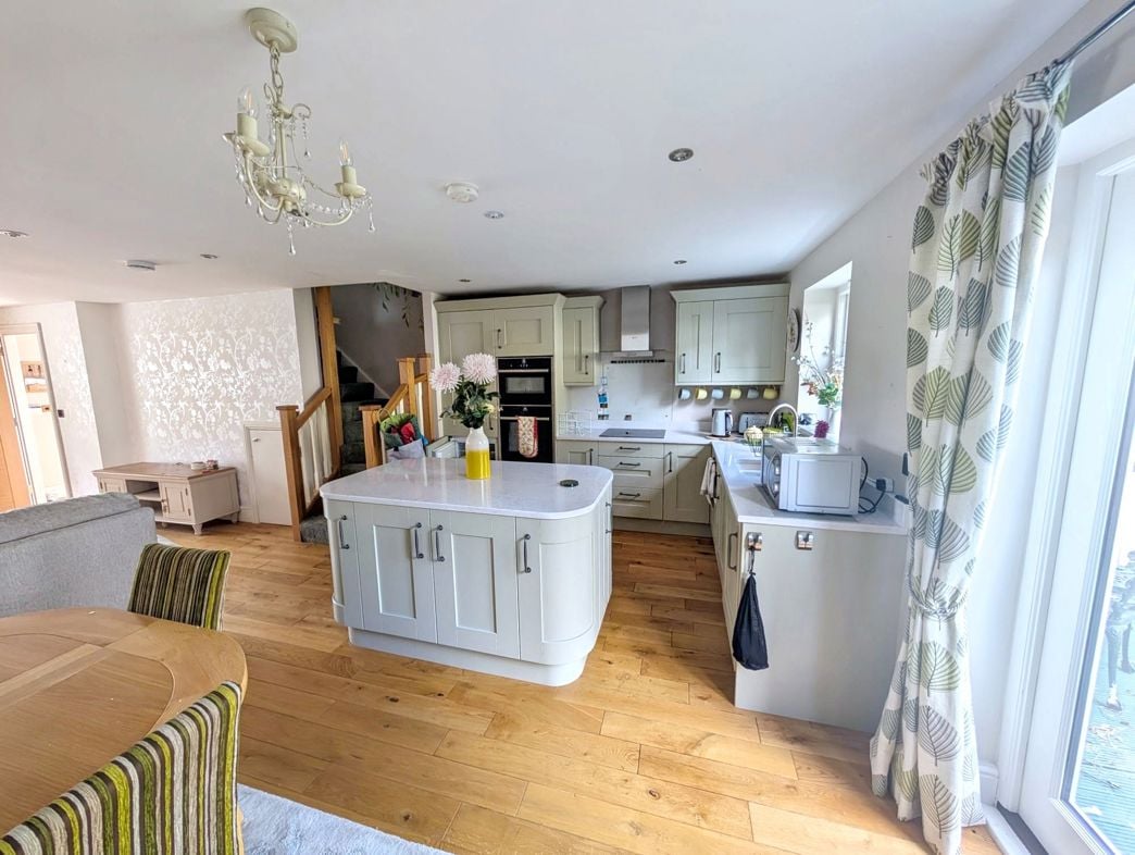 Property image 6 of 15