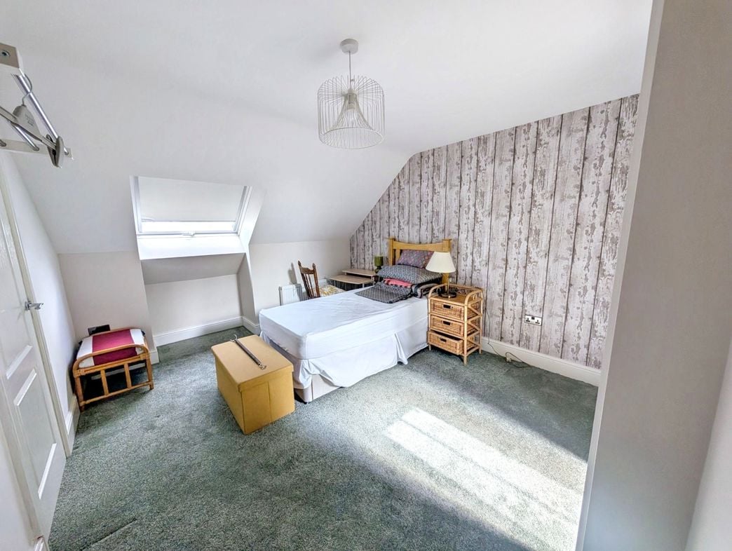 Property image 12 of 15