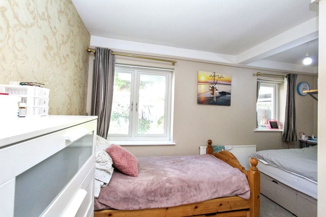 Property image 7 of 31
