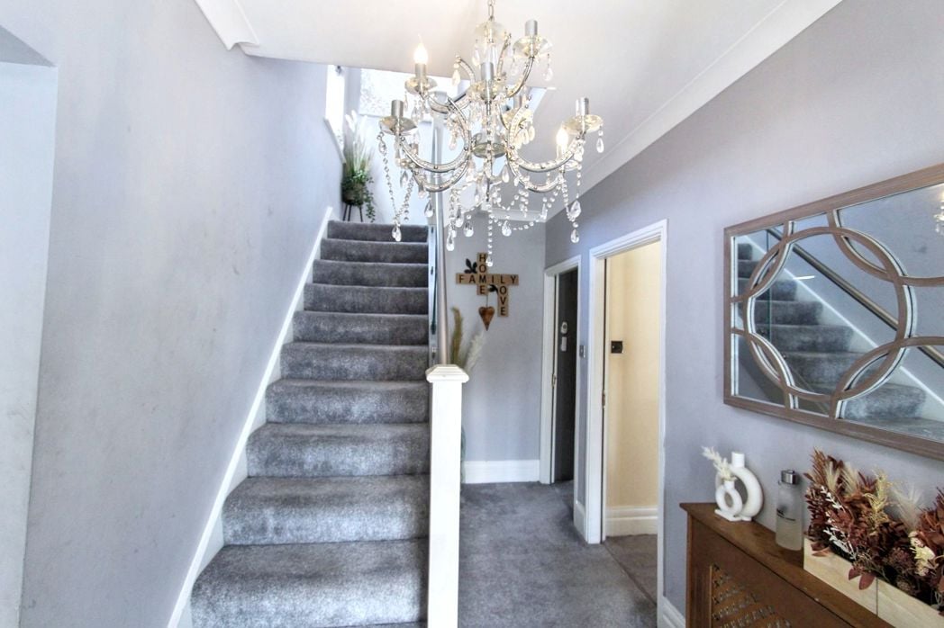 Property image 16 of 31
