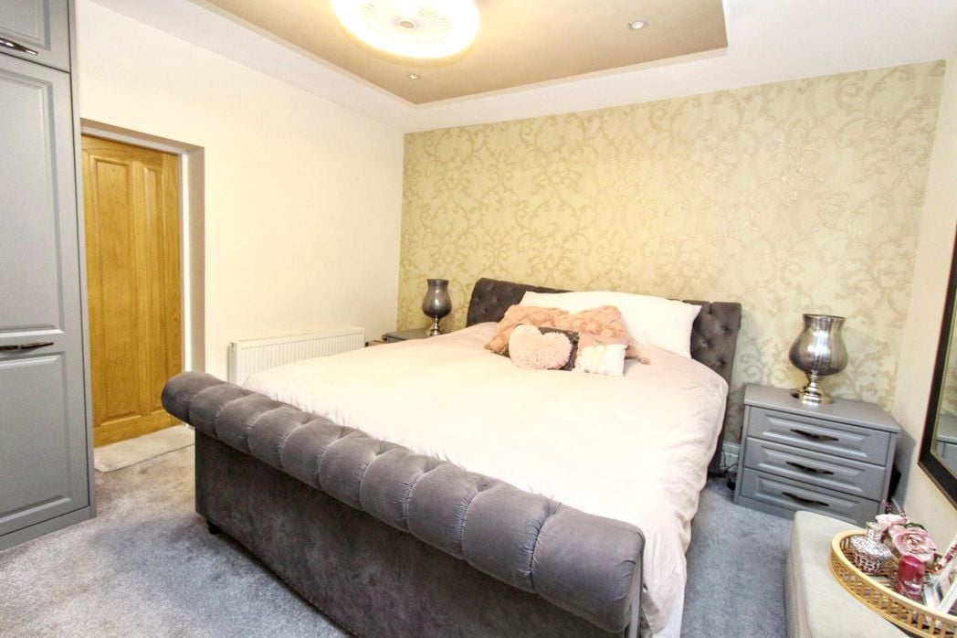 Property image 19 of 31