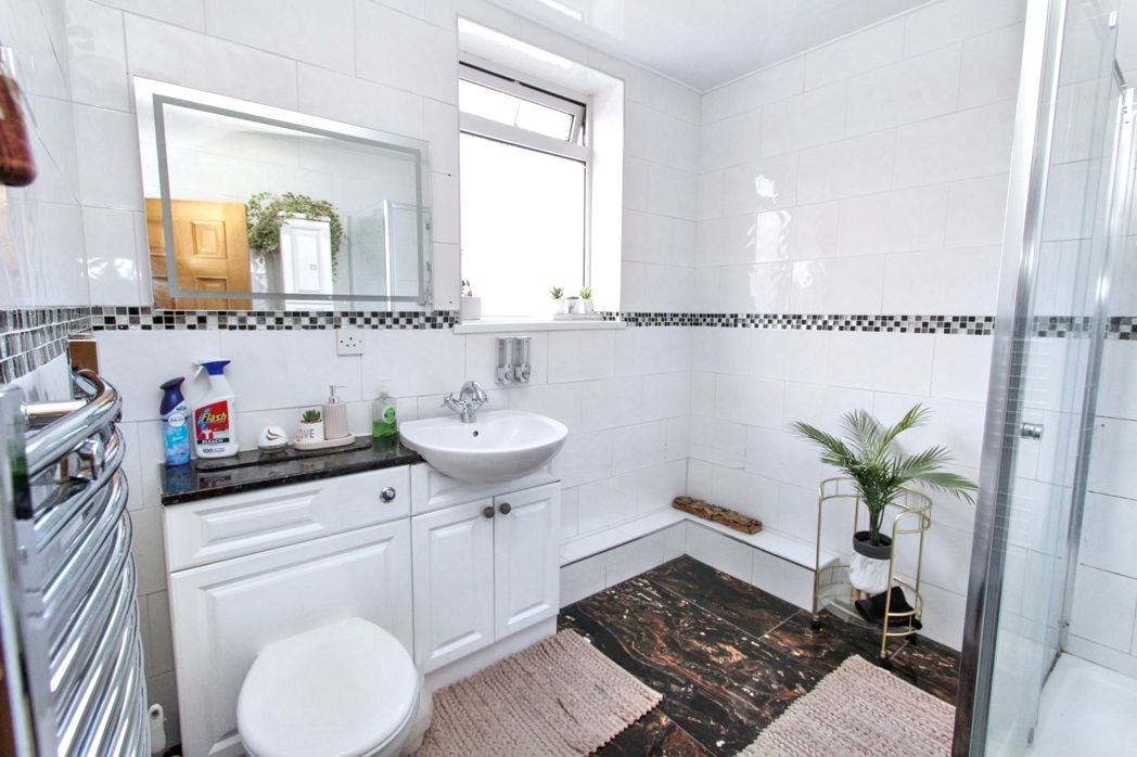 Property image 23 of 31
