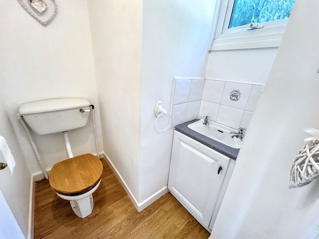Property image 6 of 16