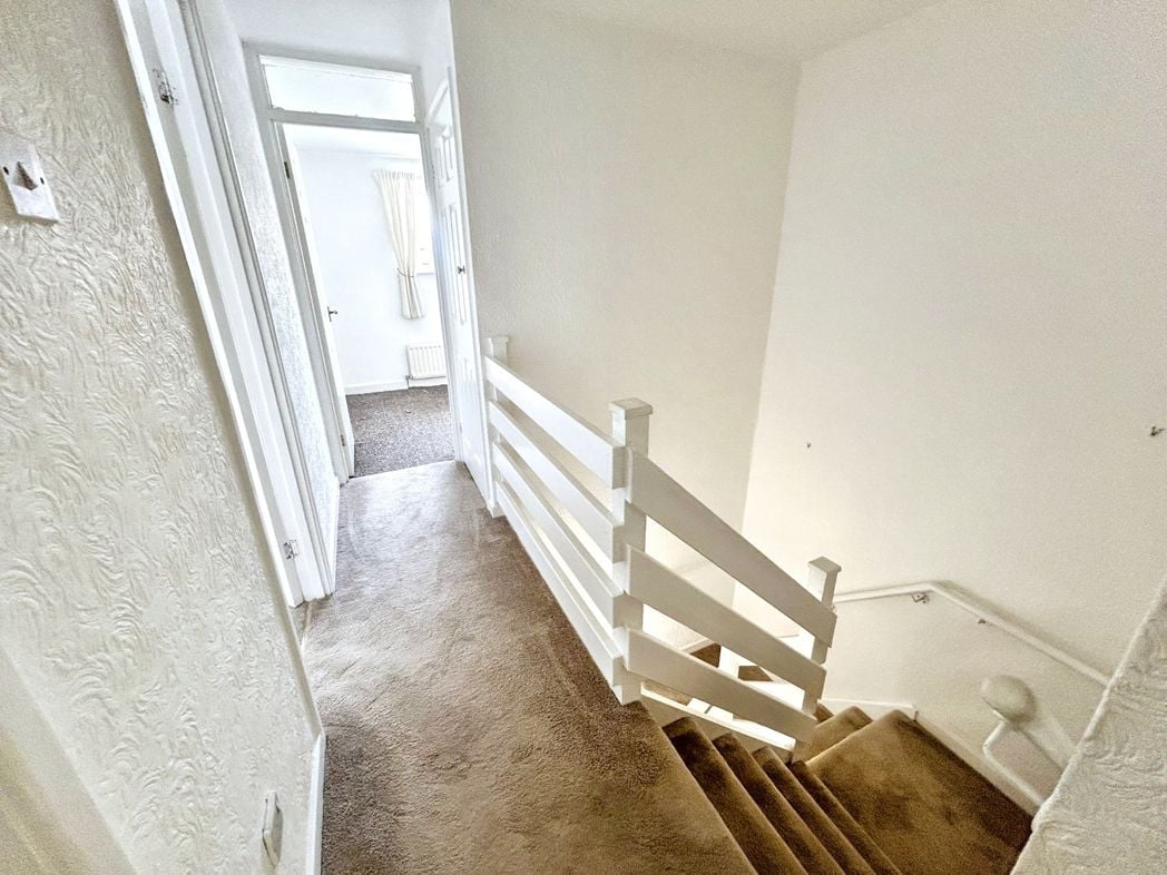 Property image 10 of 16