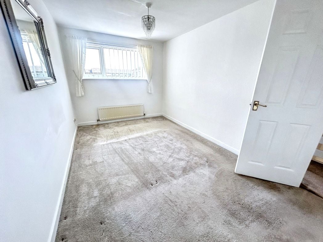 Property image 12 of 16