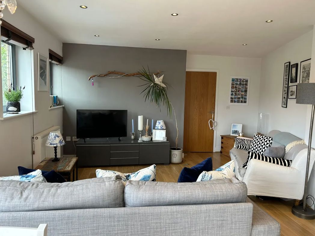 Property image 1 of 12