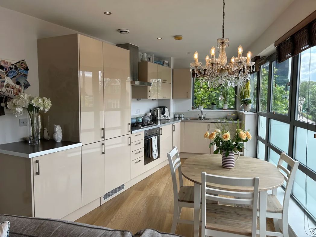 Property image 5 of 12