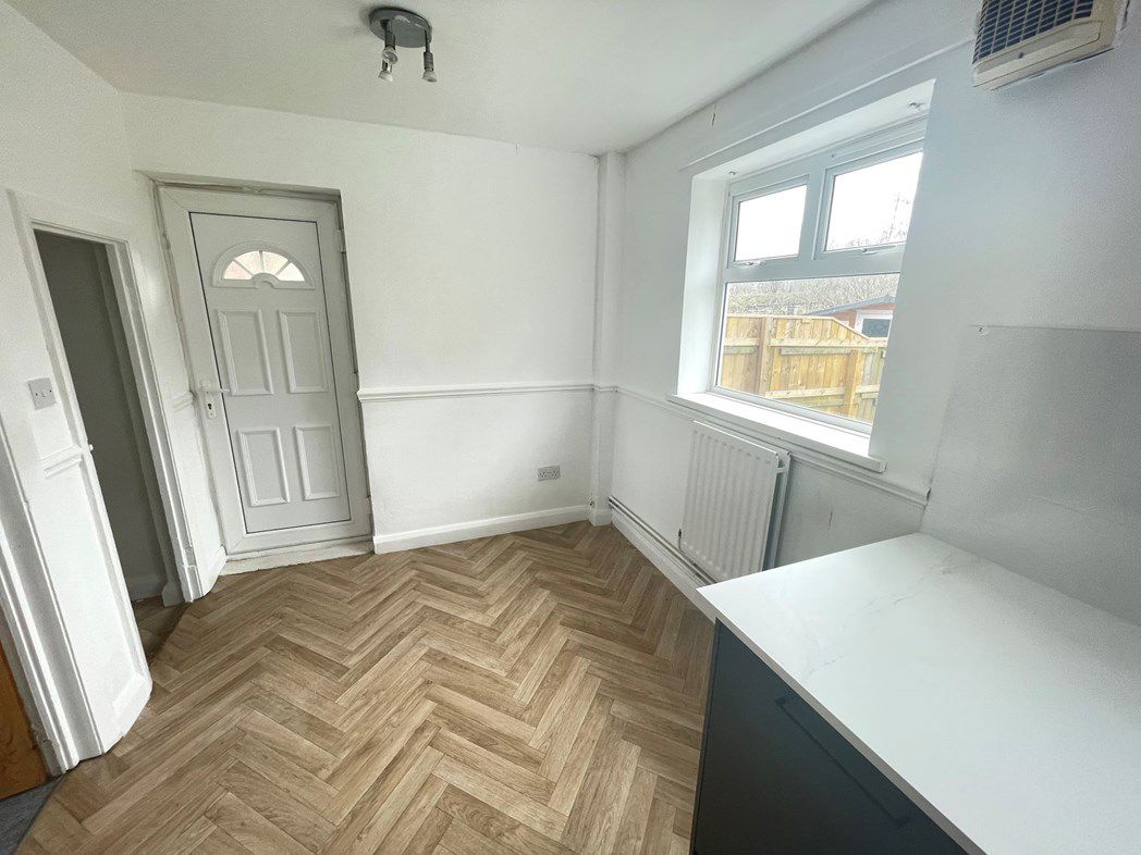 Property image 3 of 7