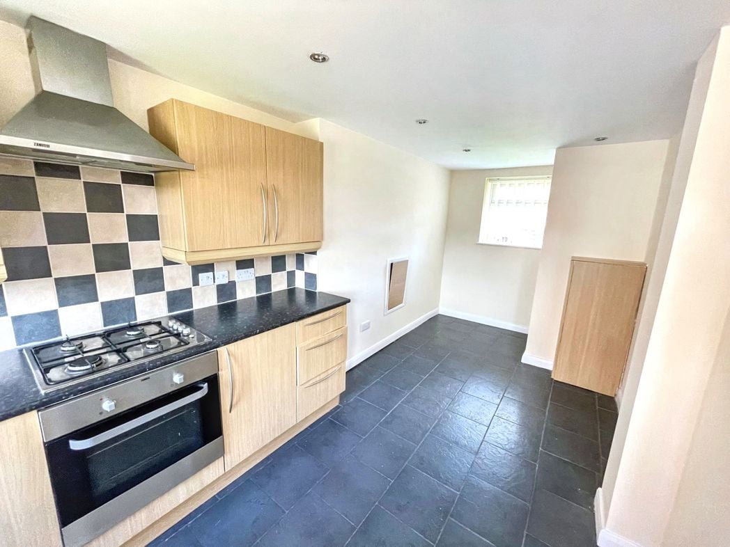 Property image 4 of 8