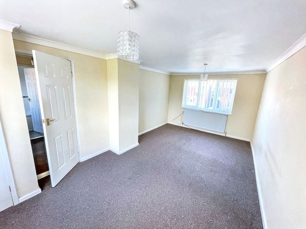 Property image 5 of 8