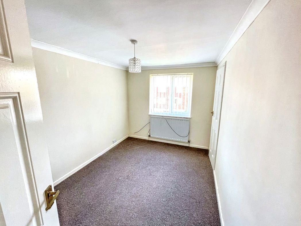 Property image 6 of 8