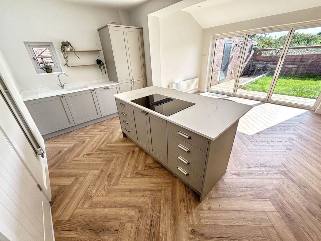 Property image 14 of 19