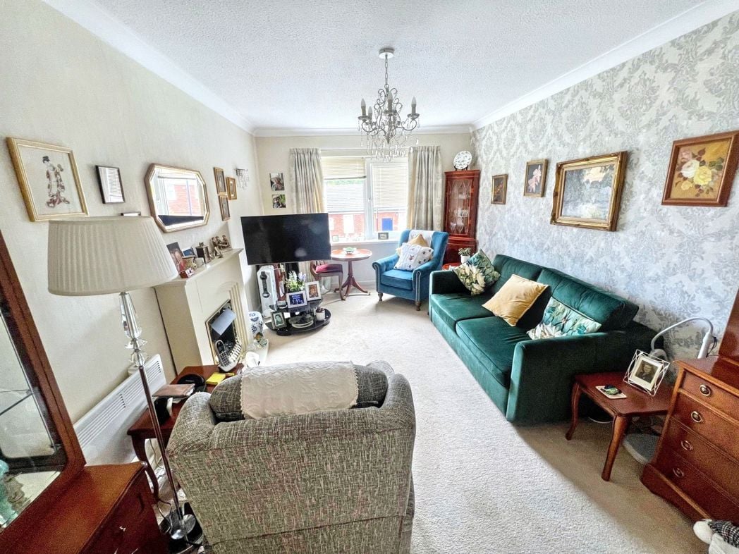 Property image 2 of 7