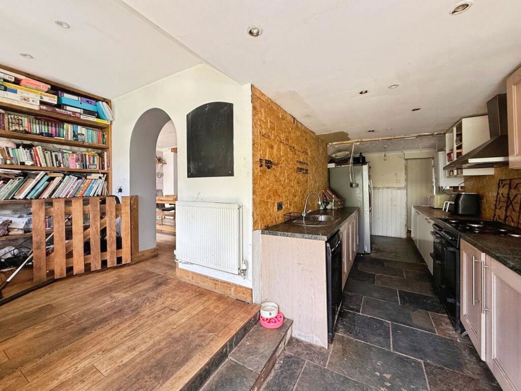 Property image 10 of 11