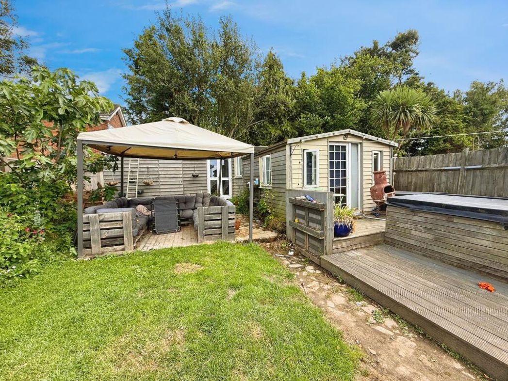 Property image 7 of 11