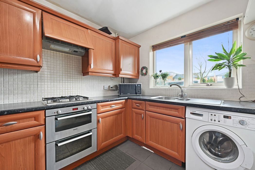 Property image 2 of 11
