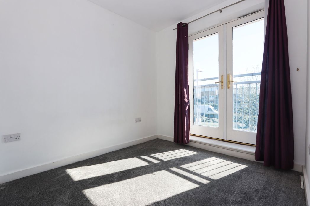 Property image 5 of 11