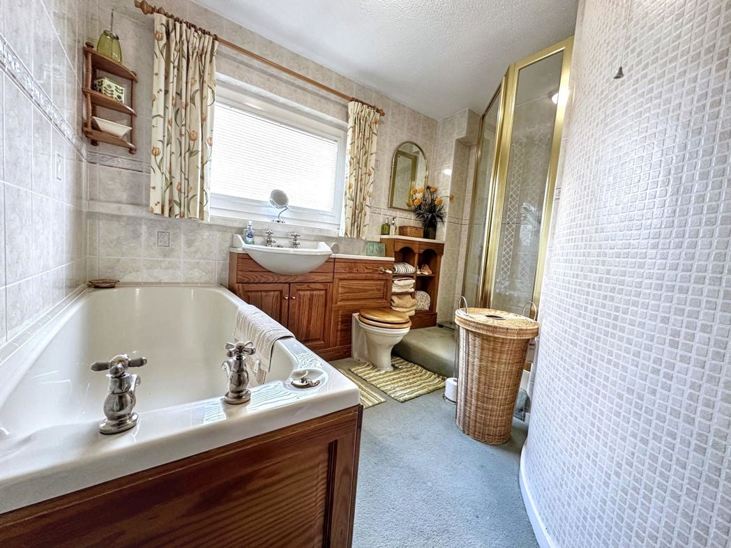 Property image 21 of 31
