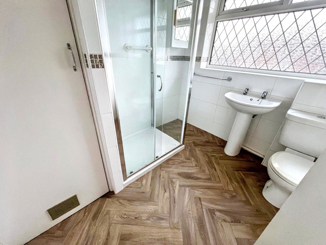 Property image 12 of 13