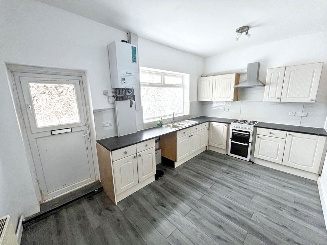 Property image 4 of 12